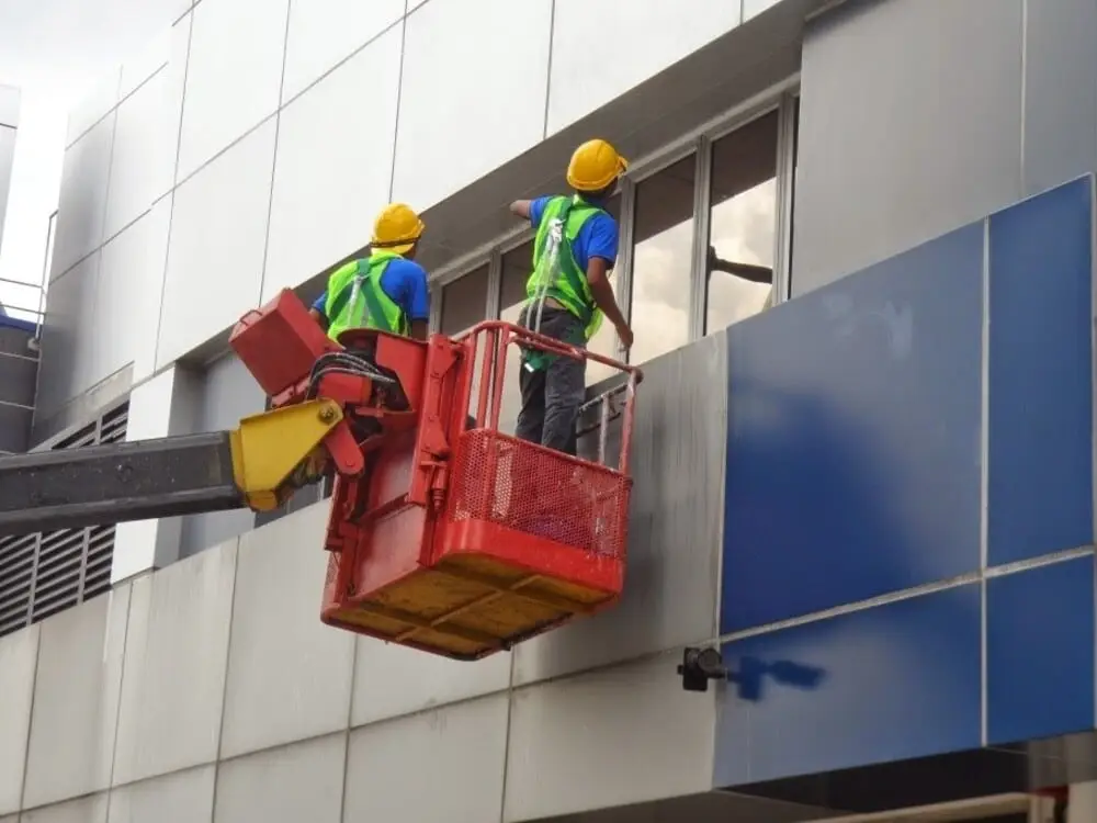 Vertical Pro Sdn Bhd High rise Cleaning Service