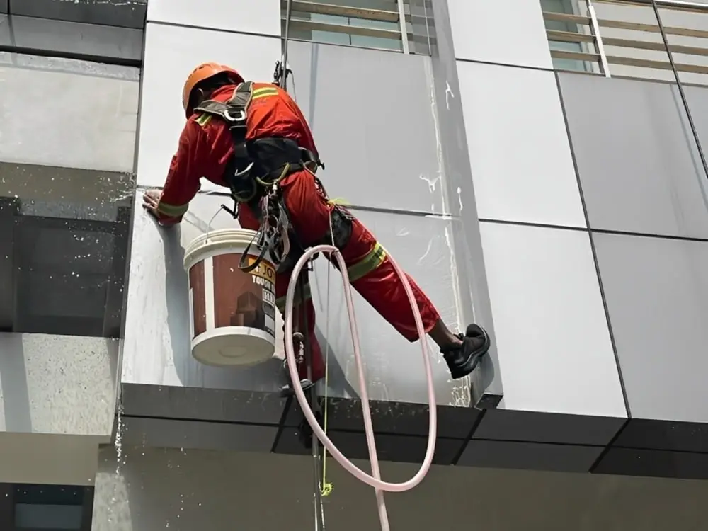 Vertical Pro Sdn Bhd High rise Cleaning Service
