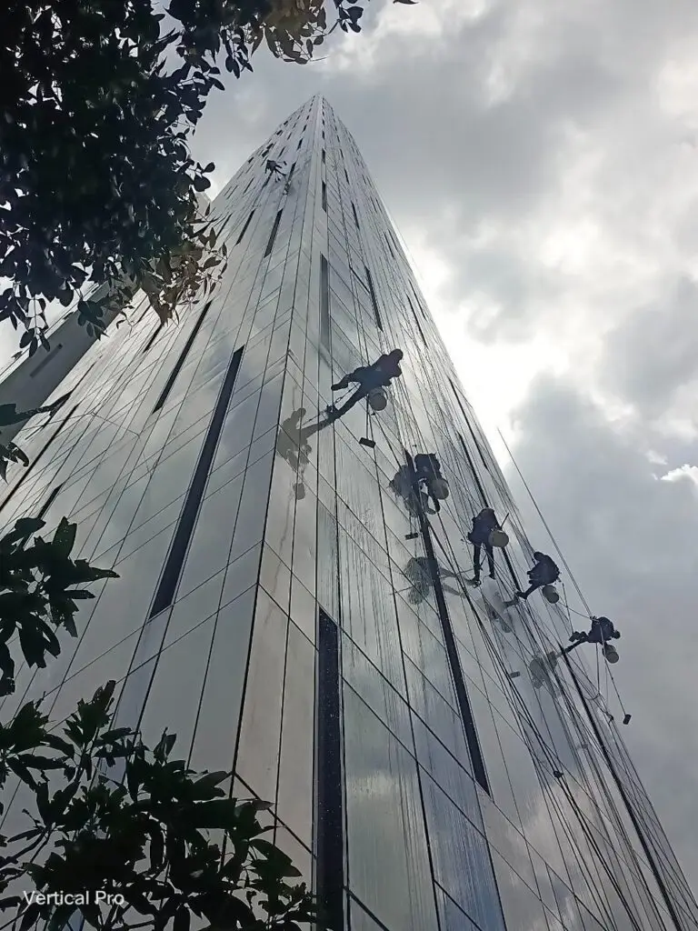 Vertical Pro Sdn Bhd High rise Cleaning Service